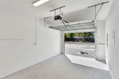 $659,900 | 1555 Northwest 94th Way, Coral Springs, FL 33071