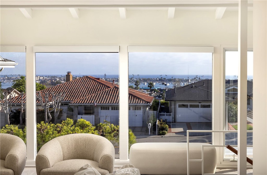 502 Kings Road Newport Beach, CA 92663 - Photo 2 of 46 Harbor, Ocean and Catalina views from