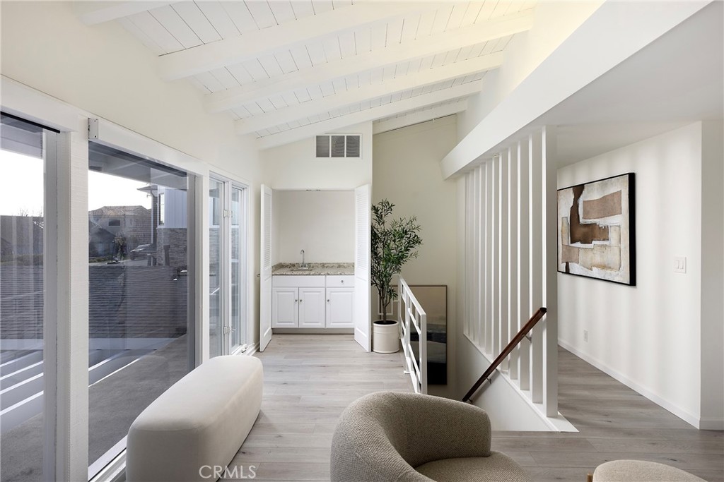 502 Kings Road Newport Beach, CA 92663 - Photo 21 of 46 Family room upstairs