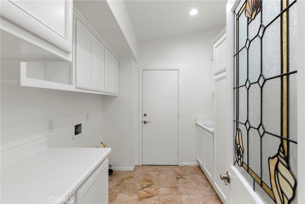 502 Kings Road Newport Beach, CA 92663 - Photo 36 of 46 Laundry room