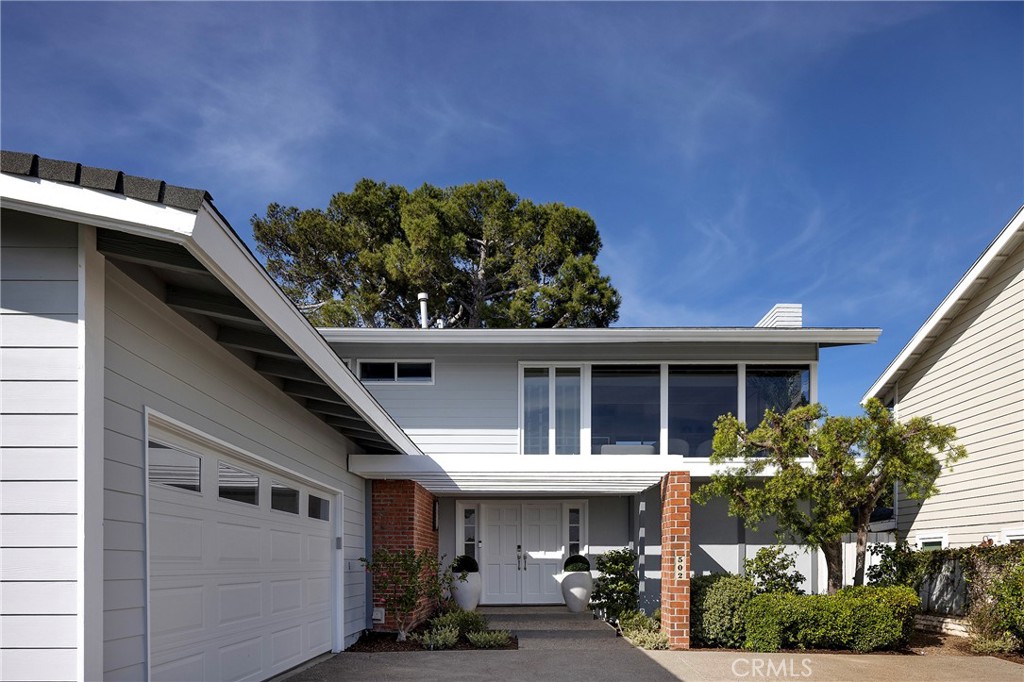 502 Kings Road Newport Beach, CA 92663 - Photo 41 of 46 Front Exterior
