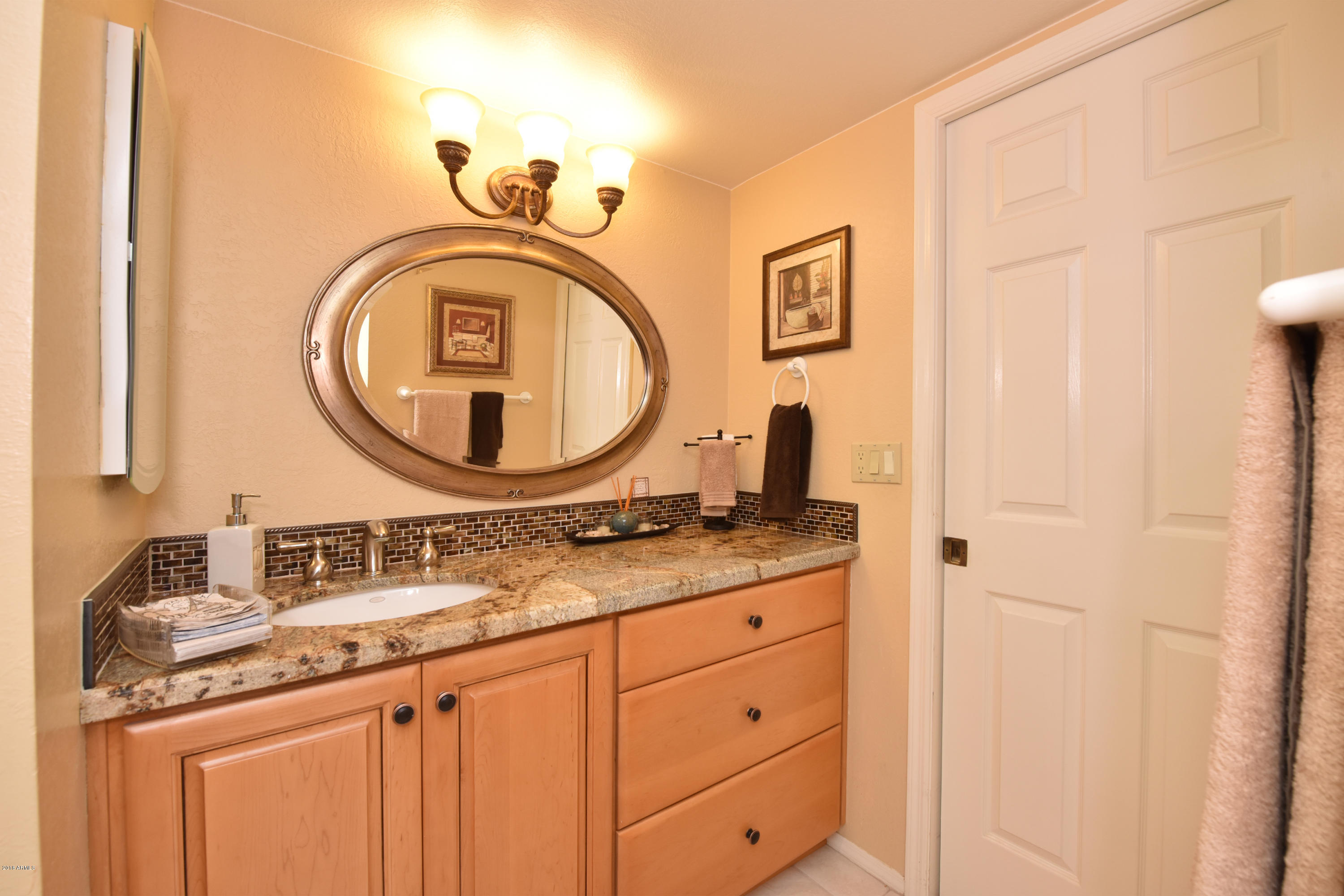 16 Inner Circle Scottsdale, AZ 85258 - Photo 32 of 53 Guest Bath