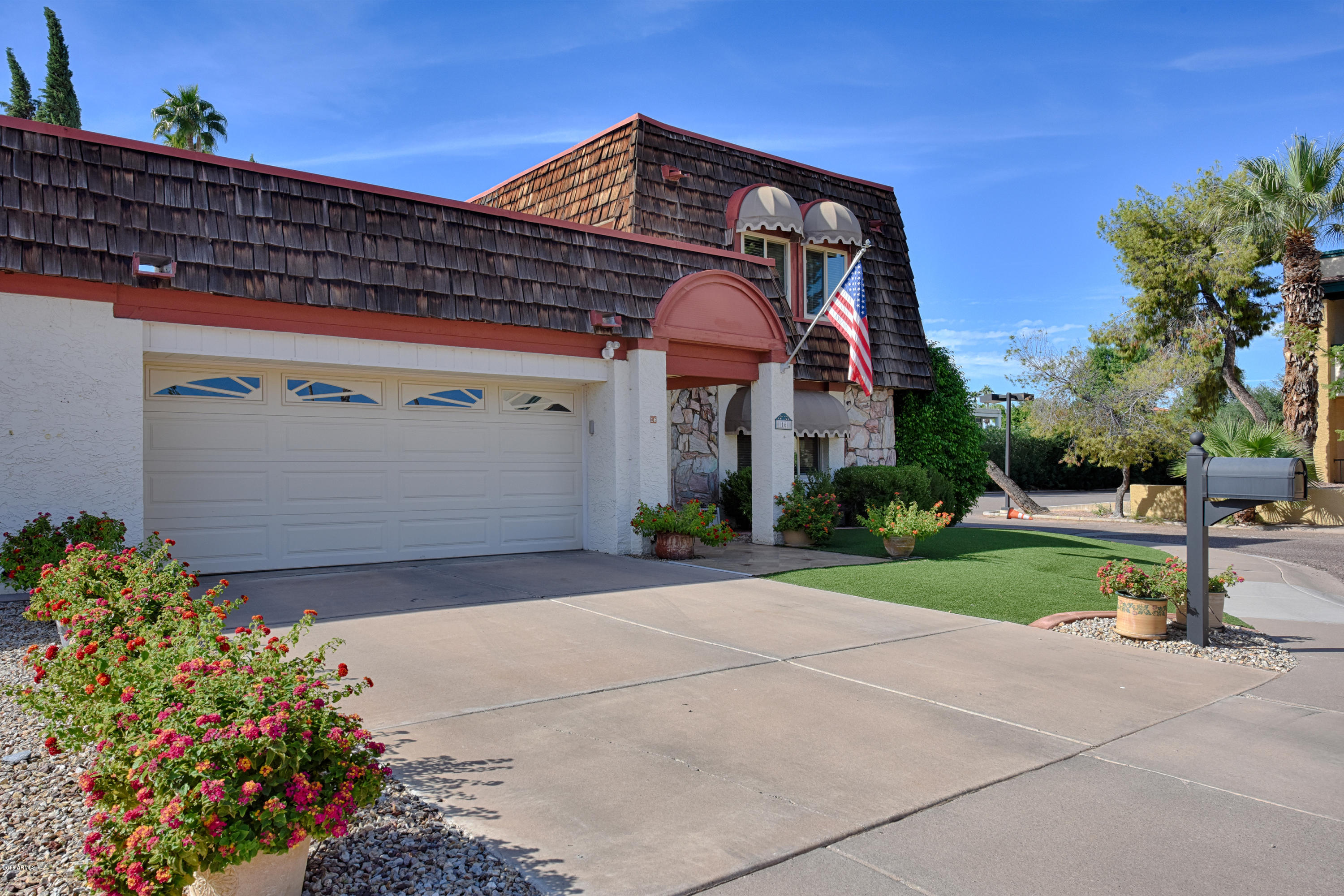 16 Inner Circle Scottsdale, AZ 85258 - Photo 51 of 53 Garage