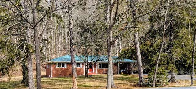 $465,000 | 979 Greenville Highway, Brevard, NC 28712
