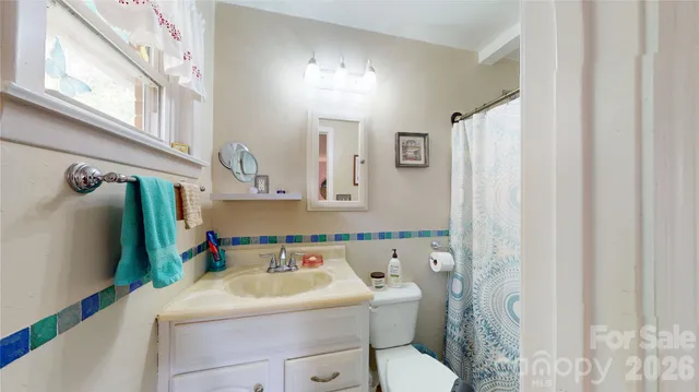 $465,000 | 979 Greenville Highway, Brevard, NC 28712