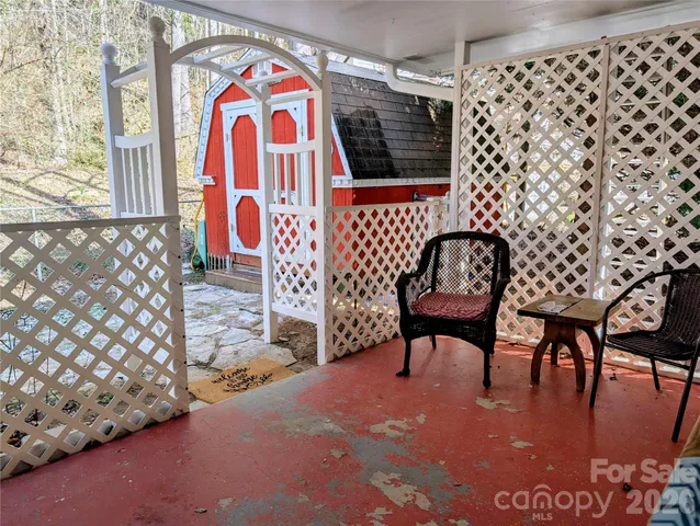 $465,000 | 979 Greenville Highway, Brevard, NC 28712