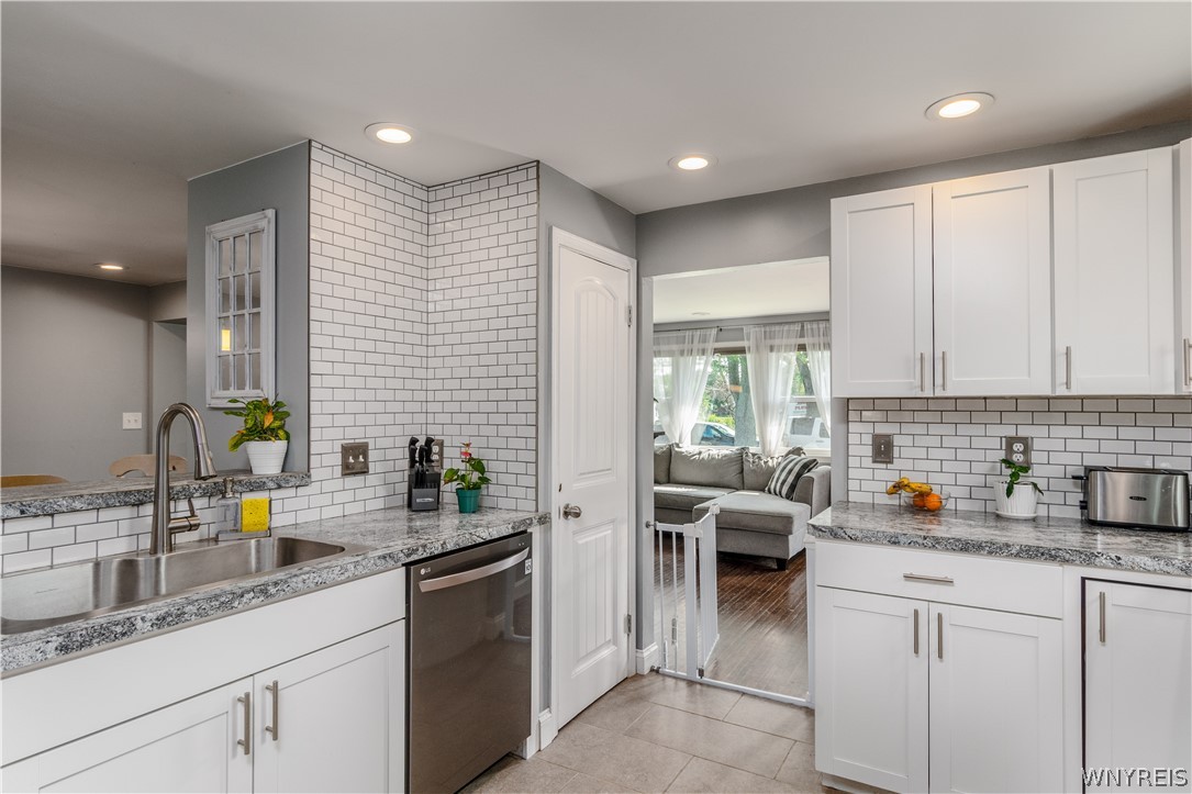 80 Mapleview Drive Amherst, NY 14226 - Photo 4 of 27 Open concept