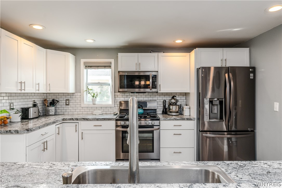 80 Mapleview Drive Amherst, NY 14226 - Photo 7 of 27