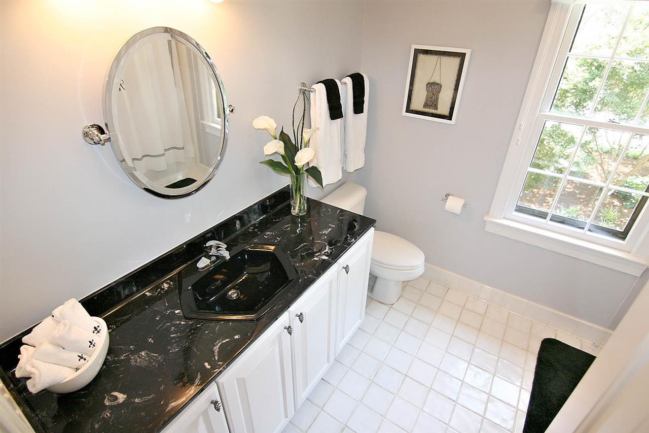 8005 Shellnut Road Raleigh, NC 27615 - Photo 21 of 25 Hall Bath