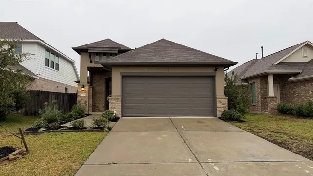 a house view with a outdoor space