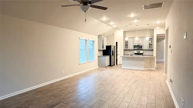 $2,150 | 20538 Laila Manor Lane, Richmond, TX 77407