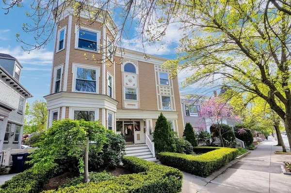 $3,750 | 1524 Cambridge Street, Unit 3, Cambridge, MA 02139