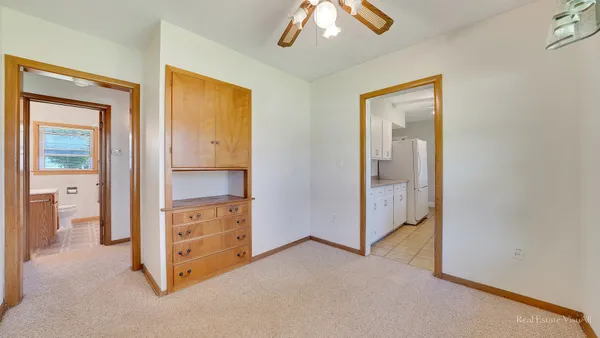 $2,500 | 319 North Lord Avenue, Carpentersville, IL 60110
