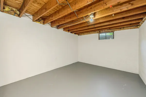 $2,500 | 319 North Lord Avenue, Carpentersville, IL 60110