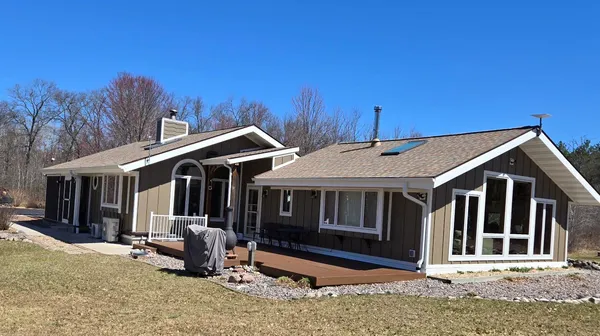 $550,000 | N11024 Deer Lake Road, Stephenson, WI 54104