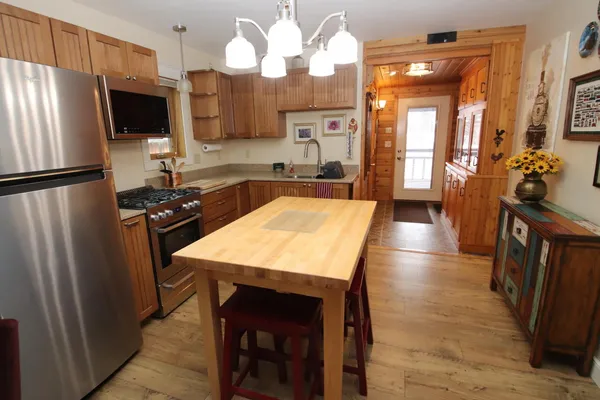 $550,000 | N11024 Deer Lake Road, Stephenson, WI 54104