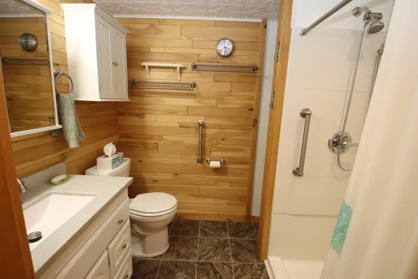 $550,000 | N11024 Deer Lake Road, Stephenson, WI 54104