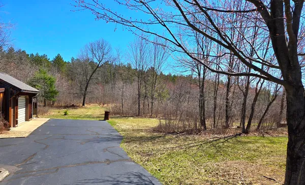 $550,000 | N11024 Deer Lake Road, Stephenson, WI 54104