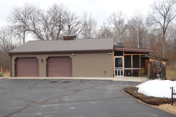 $550,000 | N11024 Deer Lake Road, Stephenson, WI 54104