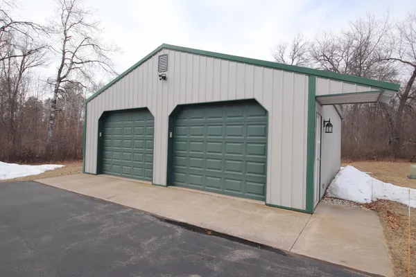 $550,000 | N11024 Deer Lake Road, Stephenson, WI 54104