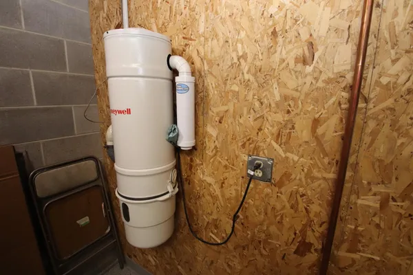 $550,000 | N11024 Deer Lake Road, Stephenson, WI 54104