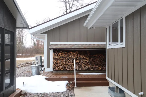 $550,000 | N11024 Deer Lake Road, Stephenson, WI 54104