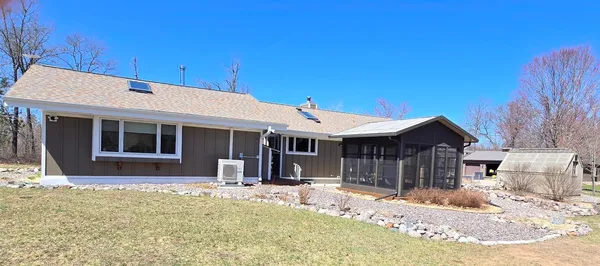 $550,000 | N11024 Deer Lake Road, Stephenson, WI 54104