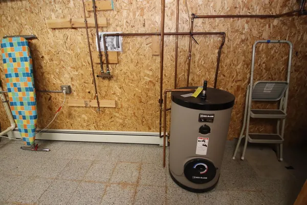 $550,000 | N11024 Deer Lake Road, Stephenson, WI 54104