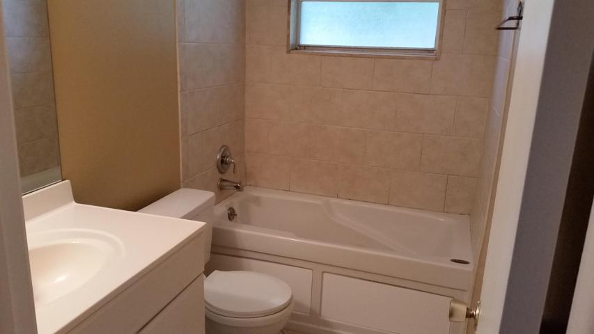 22828 Southwest 65th Way Boca Raton, FL 33428 - Photo 6 of 11 20150304164855851205000000-o