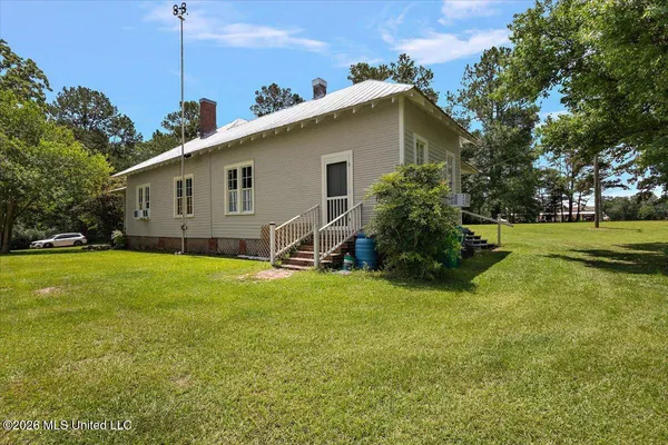 $450,000 | 3350 Mt Pleasant Lane Southeast, Bogue Chitto, MS 39629
