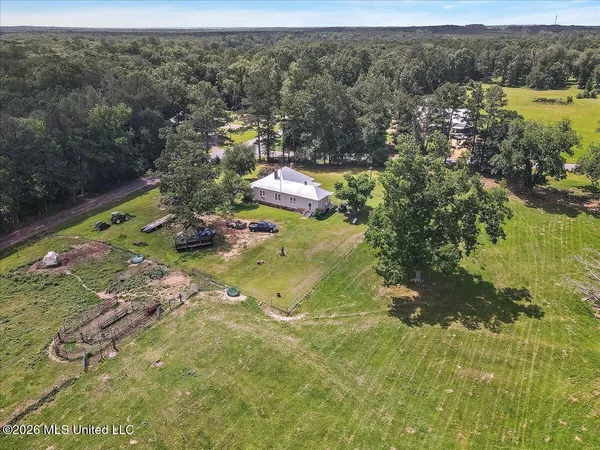 $450,000 | 3350 Mt Pleasant Lane Southeast, Bogue Chitto, MS 39629