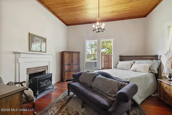 $450,000 | 3350 Mt Pleasant Lane Southeast, Bogue Chitto, MS 39629