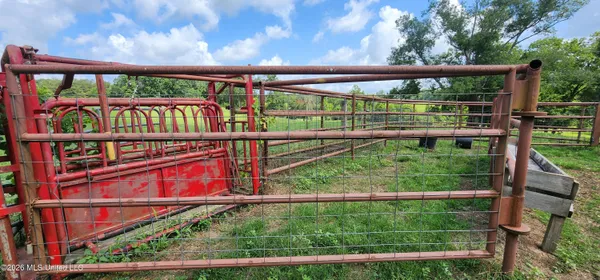 $450,000 | 3350 Mt Pleasant Lane Southeast, Bogue Chitto, MS 39629