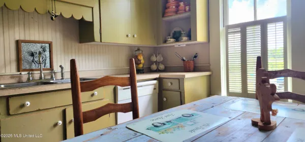 $450,000 | 3350 Mt Pleasant Lane Southeast, Bogue Chitto, MS 39629