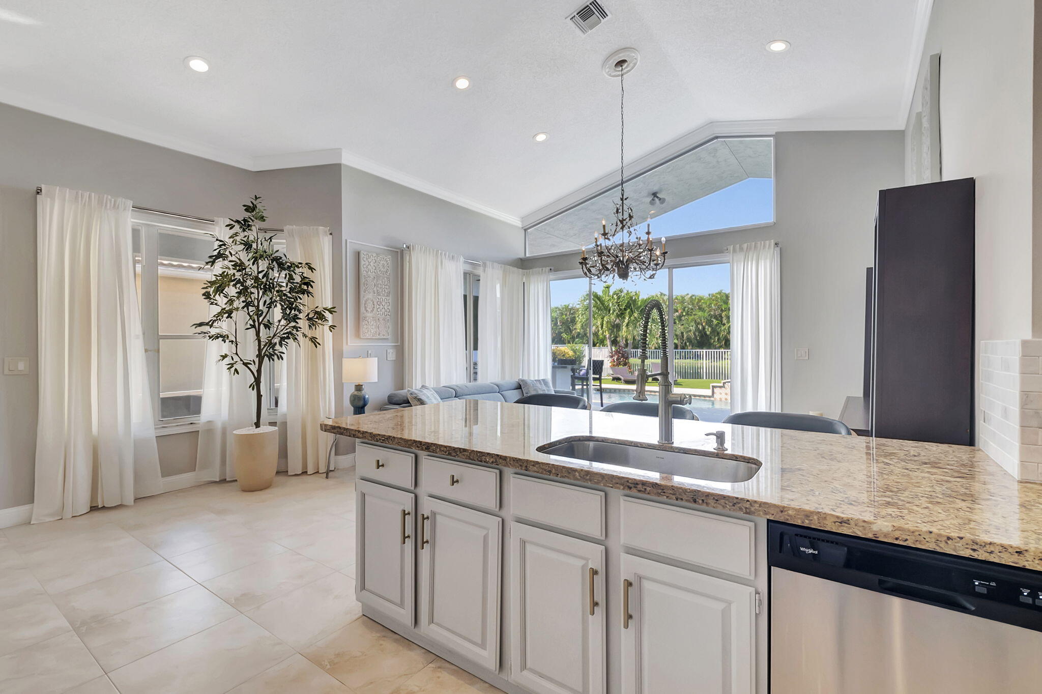 9115 Long Lake Palm Drive Boca Raton, FL 33496 - Photo 12 of 29 23-web-or-mls-DSC_9468