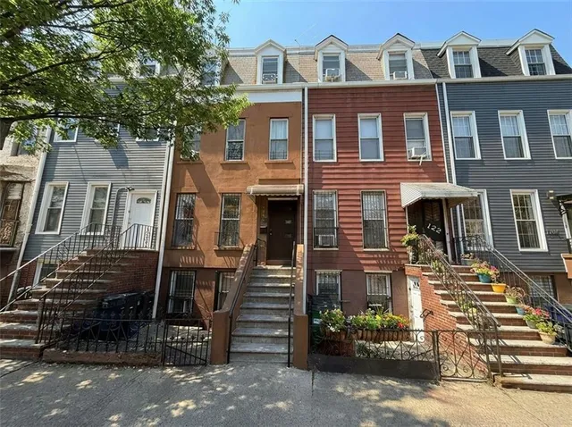 $2,850,000 | 124 Hall Street | Clinton Hill