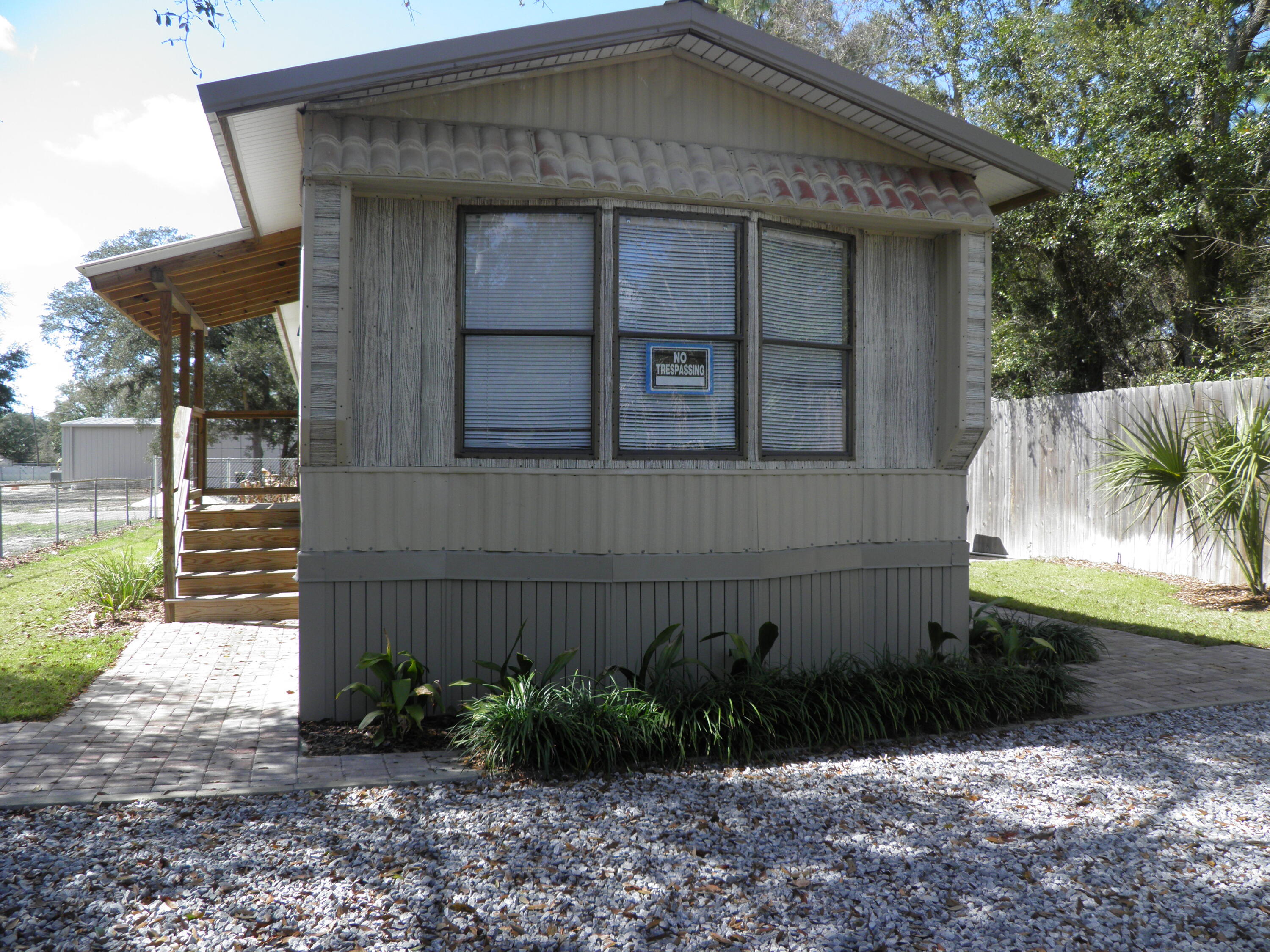 810 Gibson Road Fort Walton Beach, FL 32547 - Photo 28 of 35 Landscaped