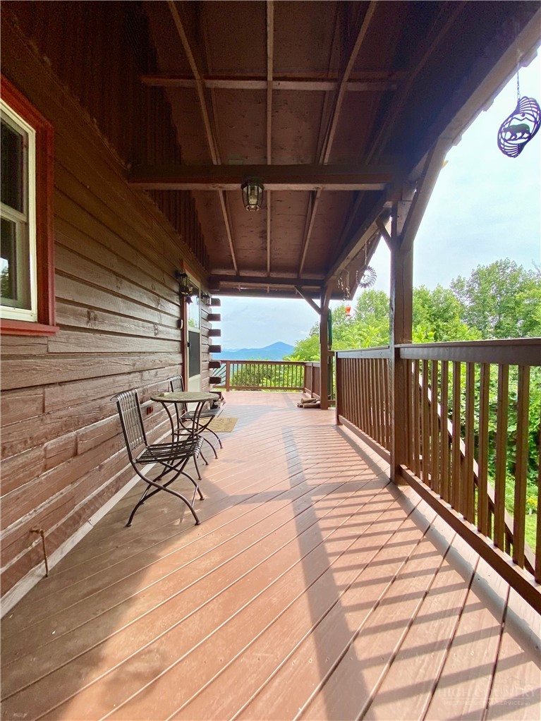 547 Round Knob Ridge Road West Jefferson, NC 28694 - Photo 3 of 30 Gallery Image 3