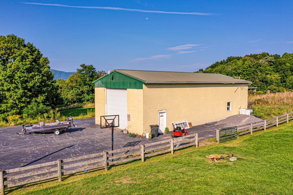 3005 Corn Valley Road Lebanon, VA 24266 - Photo 40 of 73 Gallery Image 40