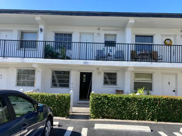 $1,450 | 111 Southeast 1st Street, Unit 7, Boynton Beach, FL 33435