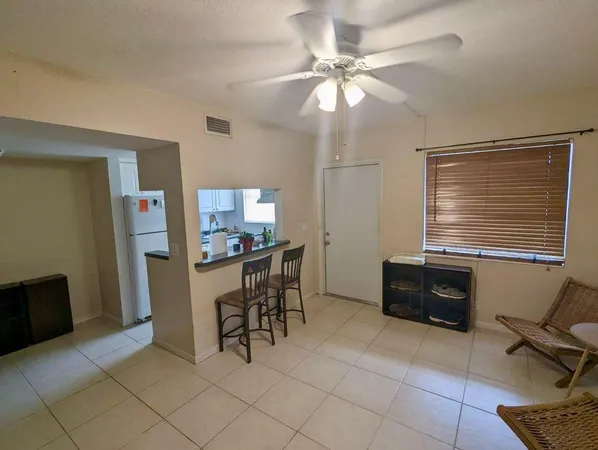 $1,450 | 111 Southeast 1st Street, Unit 7, Boynton Beach, FL 33435
