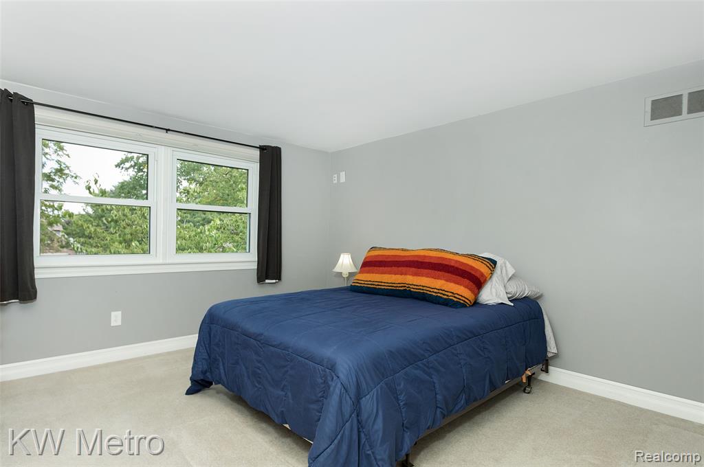 635 Timberline Drive Rochester Hills, MI 48309 - Photo 26 of 48