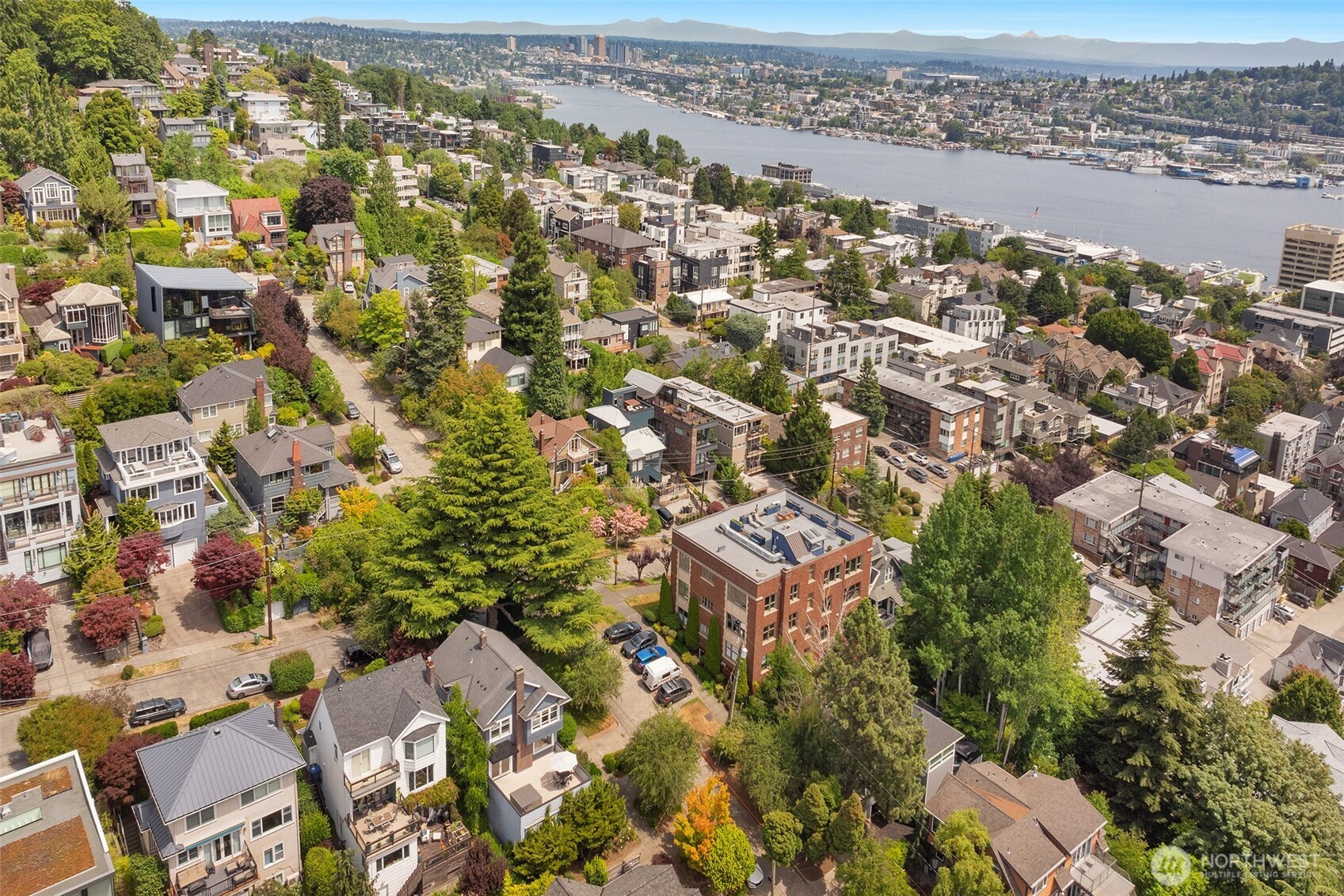 405 Prospect Street, Unit 102 Seattle, WA 98109 - Photo 40 of 40