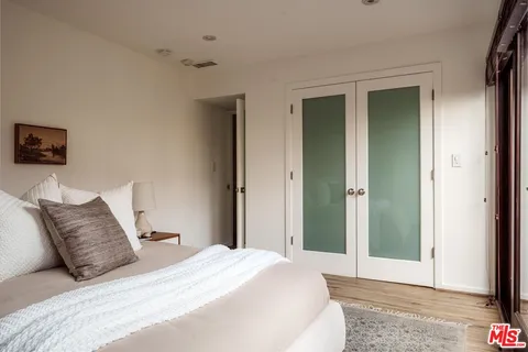 $2,399,000 | 5513 Tuxedo Terrace, Los Angeles, CA 90068