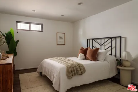 $2,399,000 | 5513 Tuxedo Terrace, Los Angeles, CA 90068