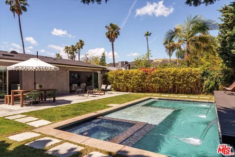 $2,399,000 | 5513 Tuxedo Terrace, Los Angeles, CA 90068