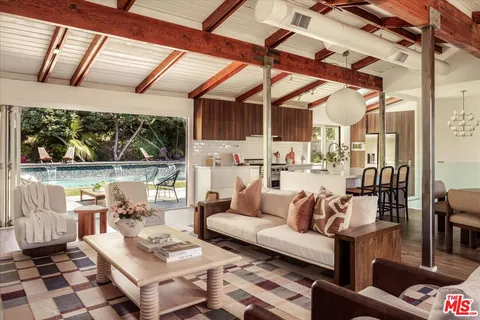 $2,399,000 | 5513 Tuxedo Terrace, Los Angeles, CA 90068