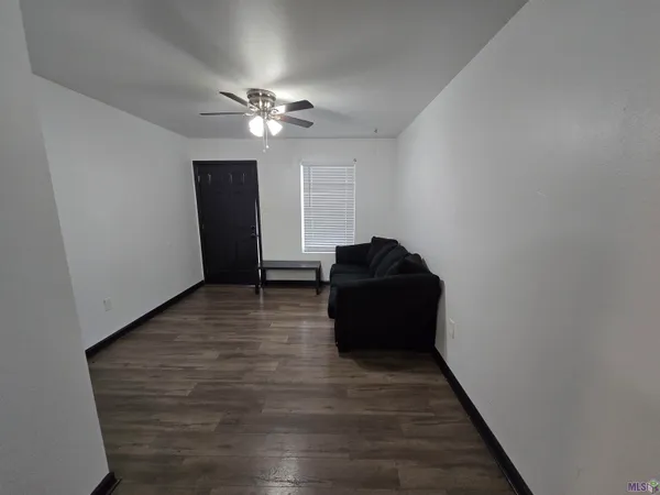 $1,150 | 947 Grebe Street, Unit 4, Baton Rouge, LA 70807