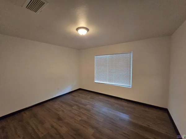 $1,150 | 947 Grebe Street, Unit 4, Baton Rouge, LA 70807