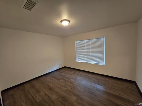 $1,150 | 947 Grebe Street, Unit 4, Baton Rouge, LA 70807